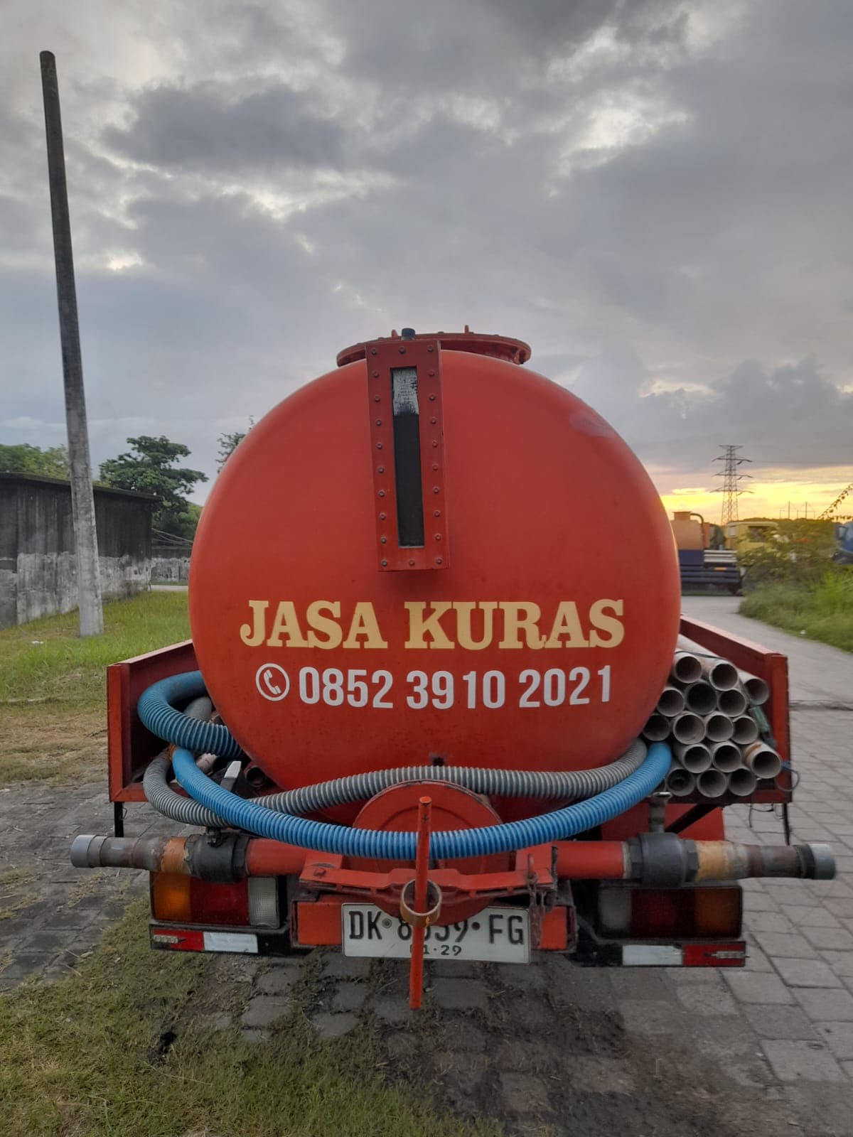 Armada Truk Sedot 2